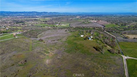 Tiny photo for 930 Windwood Road, Paso Robles, CA 93446 (MLS # NS25081081)