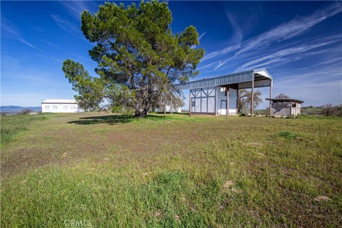 Photo of 930 Windwood Road, Paso Robles, CA 93446 (MLS # NS25081081)