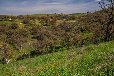Tiny photo for 930 Windwood Road, Paso Robles, CA 93446 (MLS # NS25081081)
