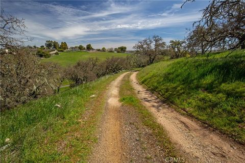 Tiny photo for 930 Windwood Road, Paso Robles, CA 93446 (MLS # NS25081081)