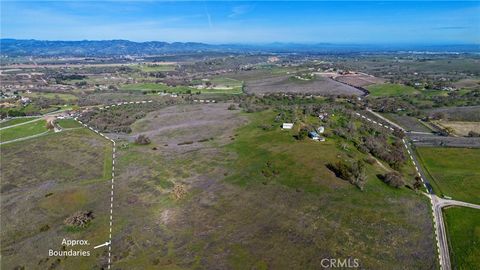 Tiny photo for 930 Windwood Road, Paso Robles, CA 93446 (MLS # NS25081081)