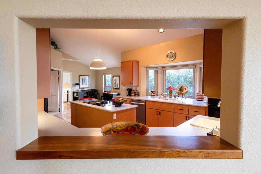 1549 Sandstone Circle