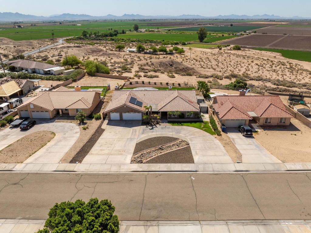 2224 Dekens Court