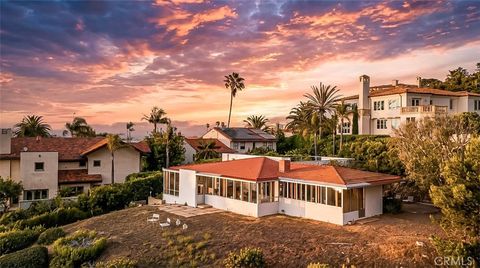 Photo of 1400 Via Montemar, Palos Verdes Estates, CA 90274 (MLS # SB25182697)