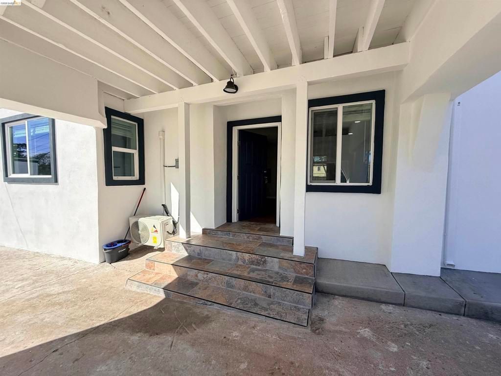Photo of 321 Benicia Rd Rd, Vallejo, CA 94590 (MLS # 41127559)