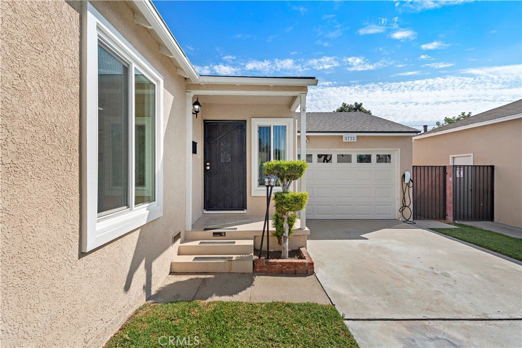 Photo of 5722 Faculty Avenue, Lakewood, CA 90712 (MLS # LG26195310)