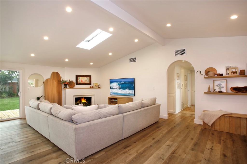 305 Bowling Green Drive
