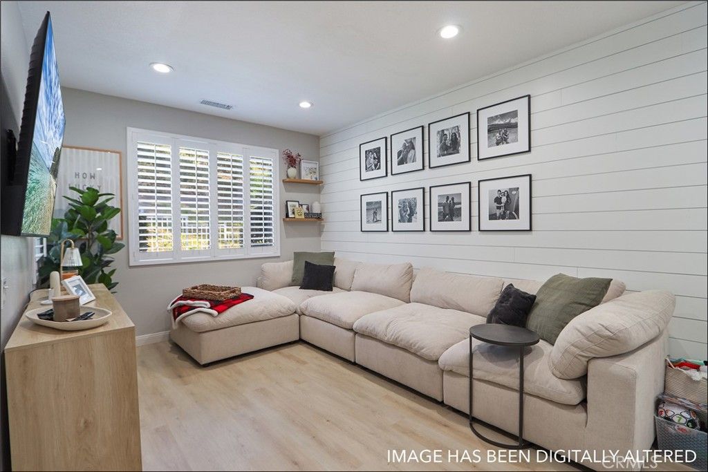 Photo of 15 Picket Ln, Aliso Viejo, CA 92656 (MLS # OC26019731)