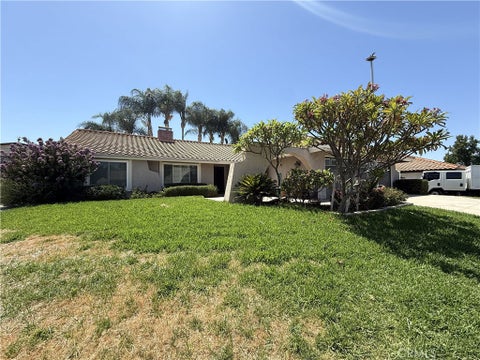 Photo of 2720 Lexinton Place, Riverside, CA 92506 (MLS # CV26175431)
