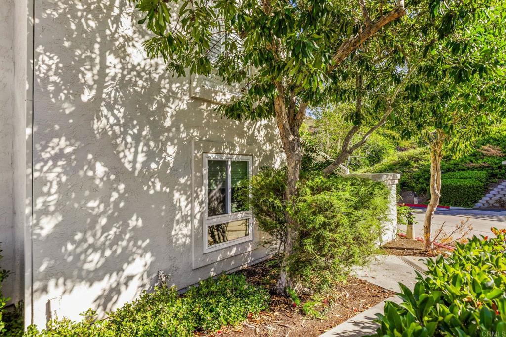 9995 Scripps Westview Way 55