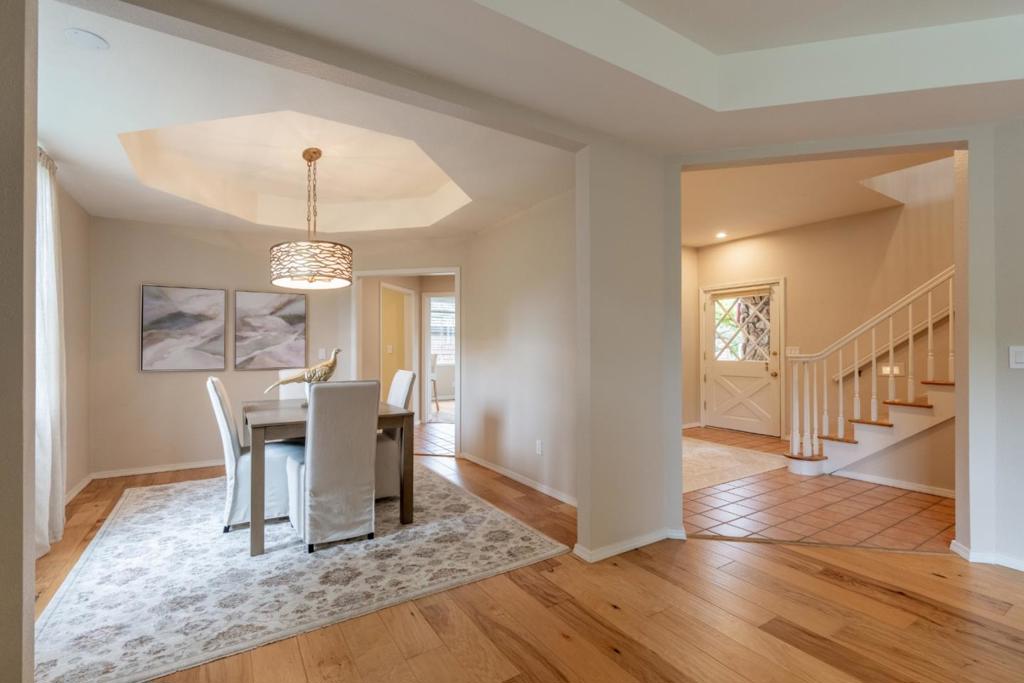 9903 Club Place Lane