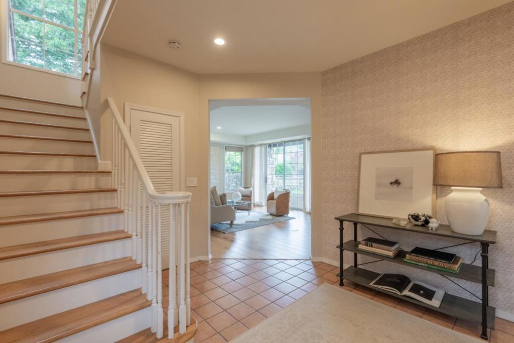 9903 Club Place Lane