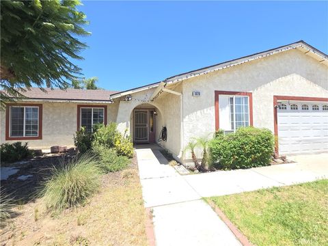 1028 W Woodcrest Street Bloomington CA 92316