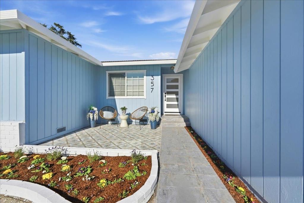 Photo of 357 El Portal Way, San Jose, CA 95123 (MLS # ML82031422)