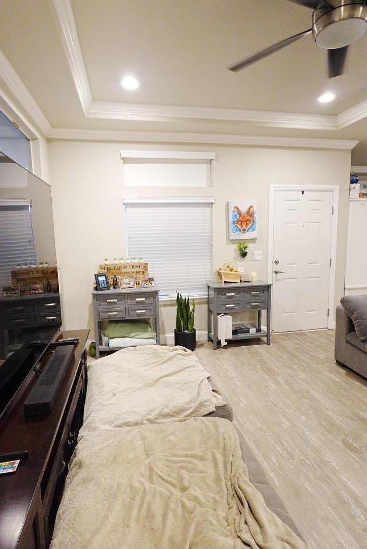 500 W 10th Street 15