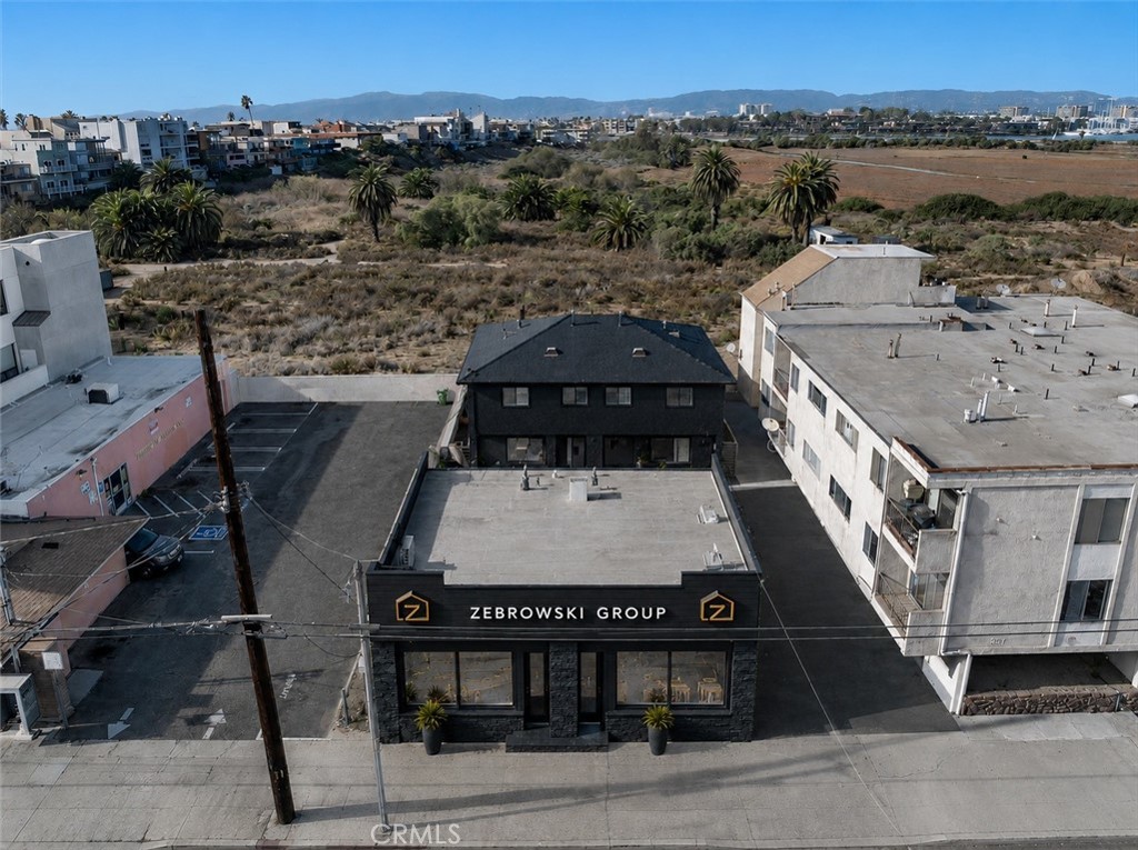 323 Culver Boulevard