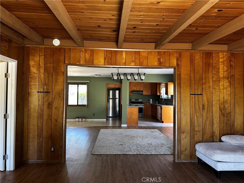 23301 Hamlin