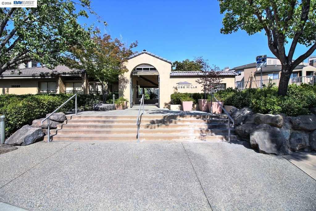 DECK REPLACED IN 2008/ CLEARED 2016. NO COST TO BUYER FOR DECK! Top Floor End Unit. Updated Int. Paint/ Carpet/ Window Blinds/ Bath Flooring, Kit. Sink Faucet/Shower Valve, (Updated Sept. 2016), Laminate Flooring in Liv. Rm/Kit. Vaulted Ceiling. Interior Laundry Closet. A/C. Stainless Appliances.