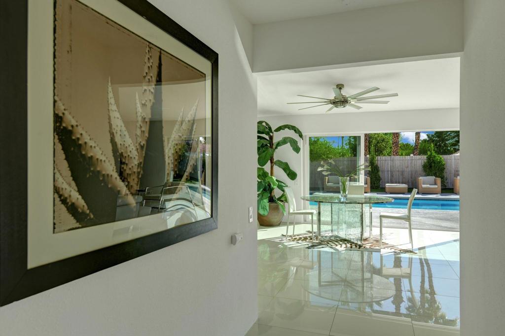 Los Compadres - Residential