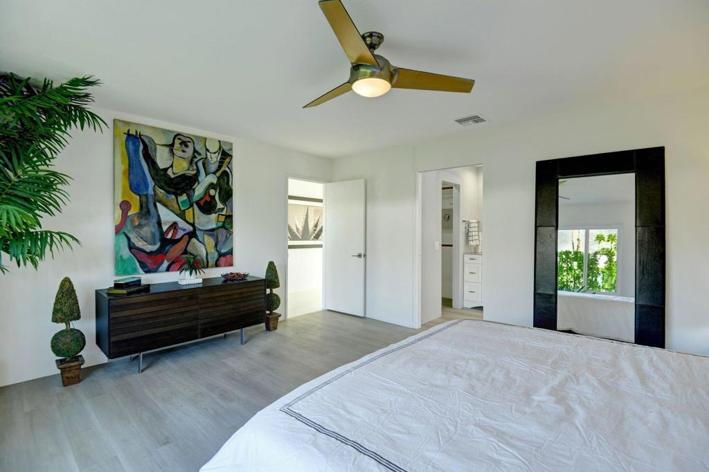 Los Compadres - Residential