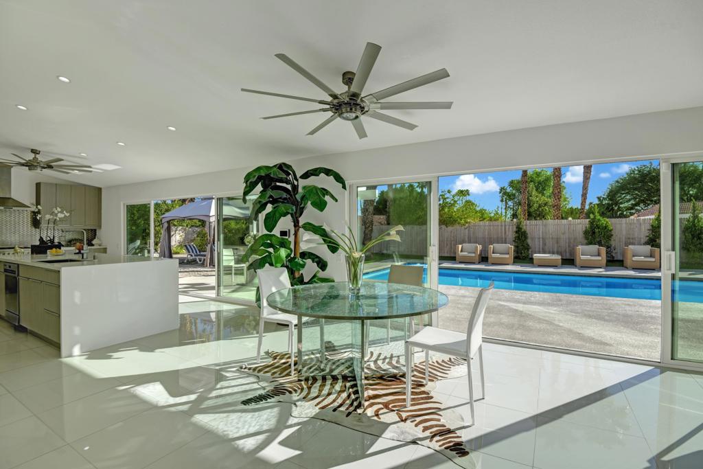 Los Compadres - Residential