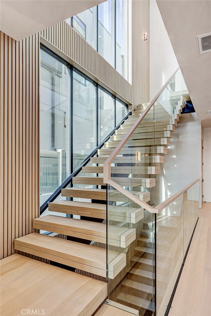 1404 Manhattan