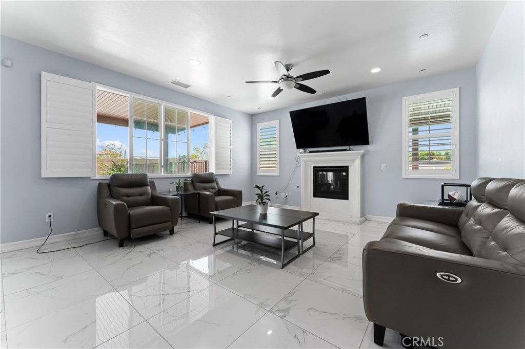 1600 Liv Court