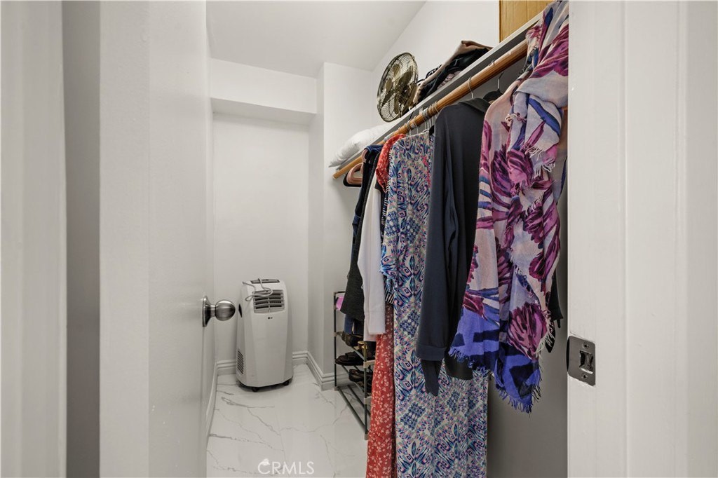 Old Town (OLDT) - Residential Lease