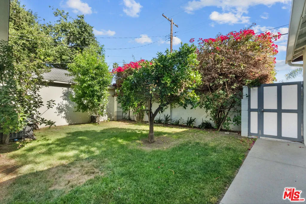 Encino, California 91436, United States, 3 Bedrooms Bedrooms, ,3 BathroomsBathrooms,Residential,Active,155872