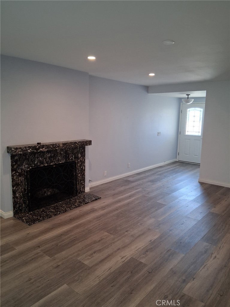 2525 Neptune Place