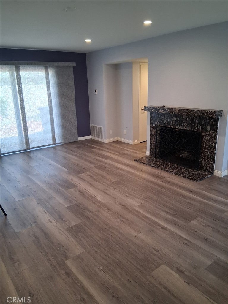 2525 Neptune Place
