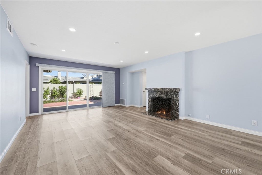 2525 Neptune Place