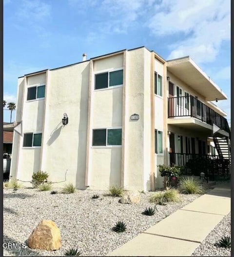 Photo of 1159 Meta Street #2, Ventura, CA 93001 (MLS # V1-38000)