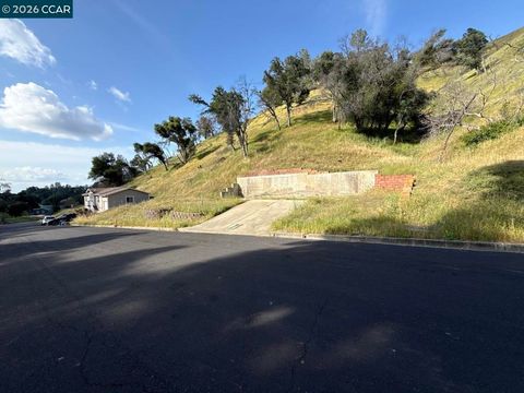 Photo of 1090 Arroyo Grande Dr, Napa, CA 94558 (MLS # 41132699)