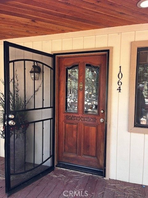 Photo of 1064 Pine Ln, Big Bear, CA 92314 (MLS # SW25241080)