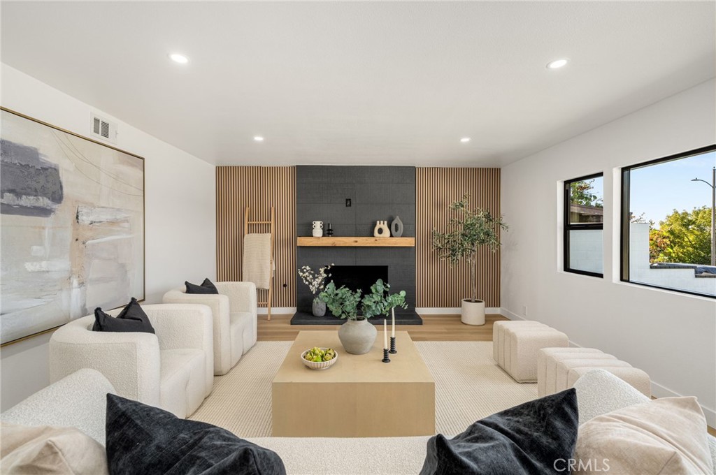 4840 Sunnybrook Avenue