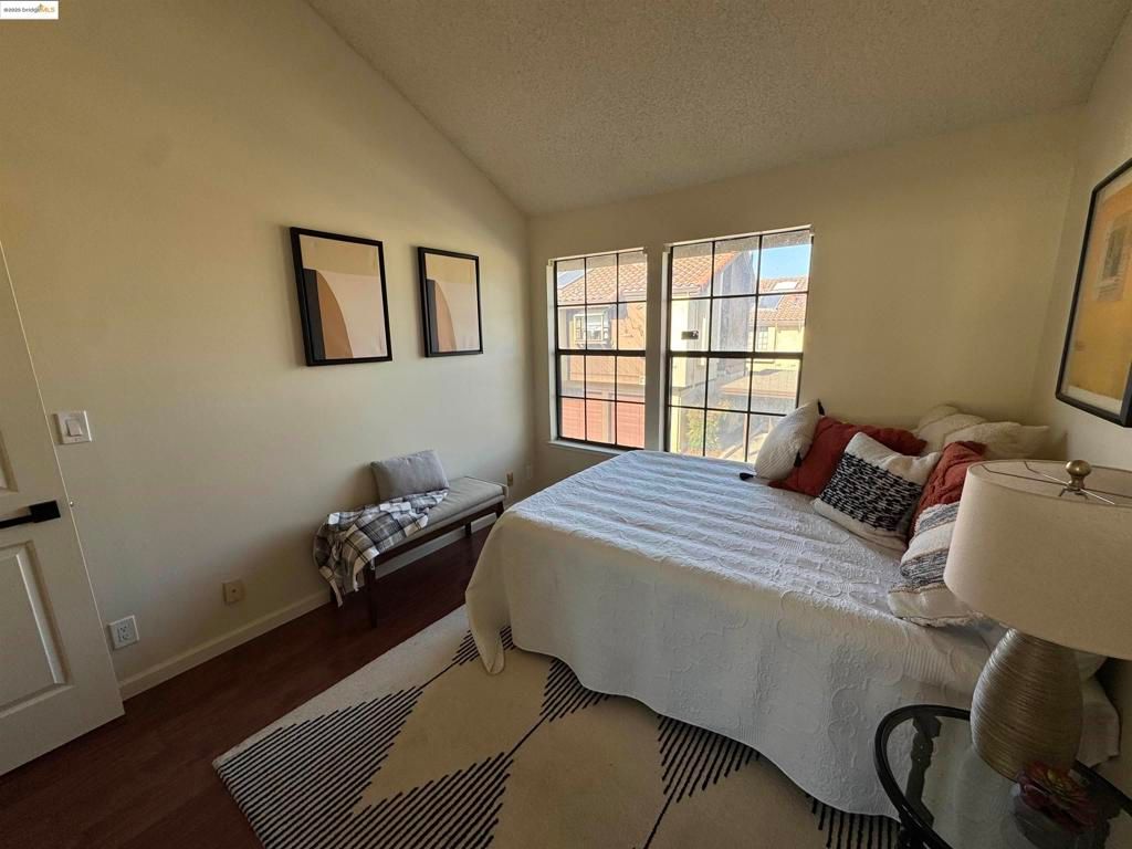 listing image 130727101999032204556