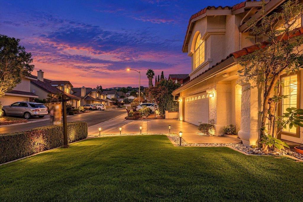 3374 Brook Leaf Court