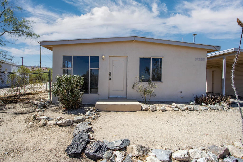 74965 Serrano Drive