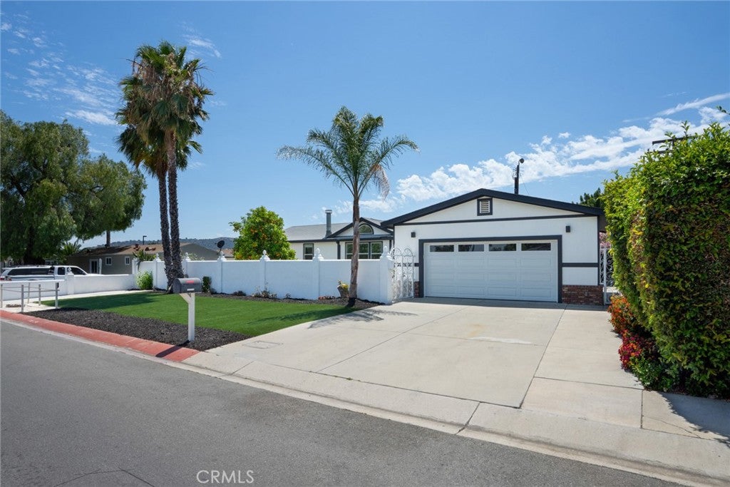 261 Las Brisas Circle