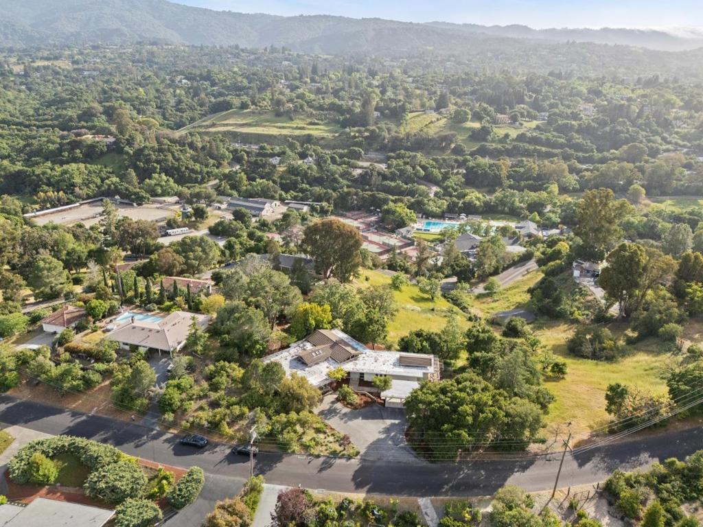 12675 La Cresta Drive