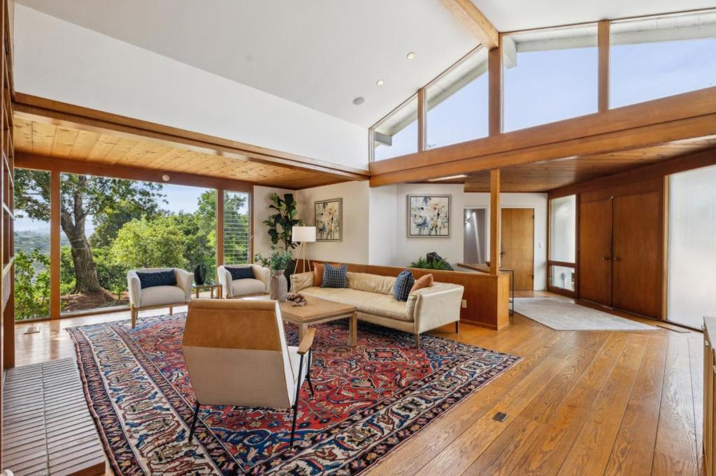 12675 La Cresta Drive