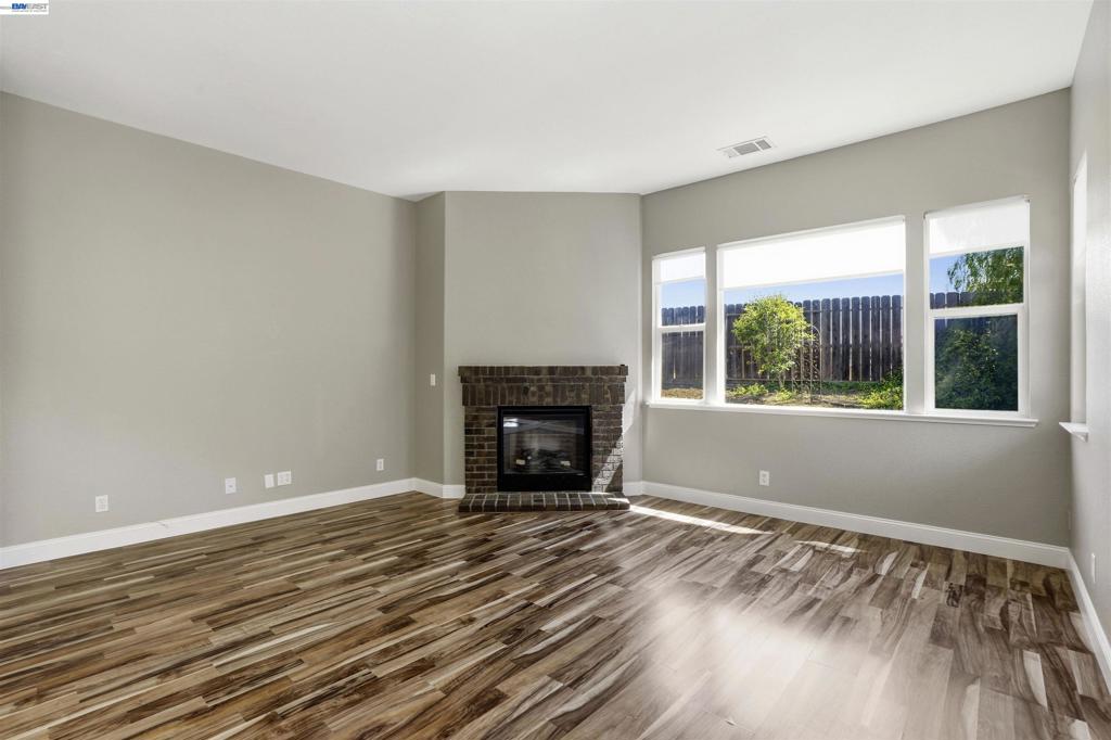 1016 Carpinteria