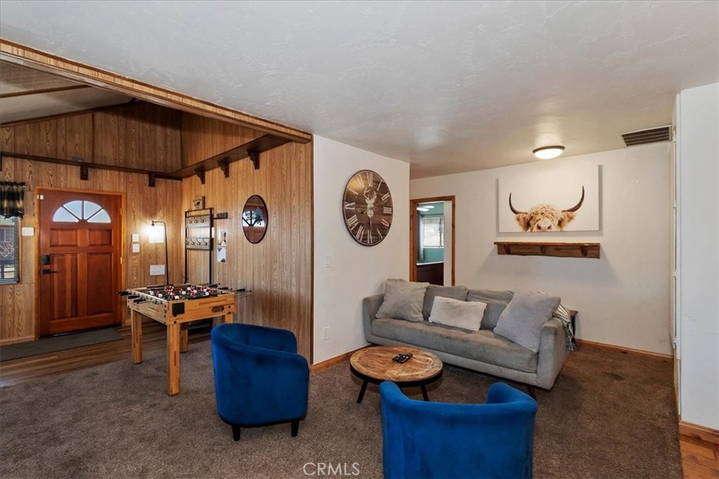 630 Villa Grove