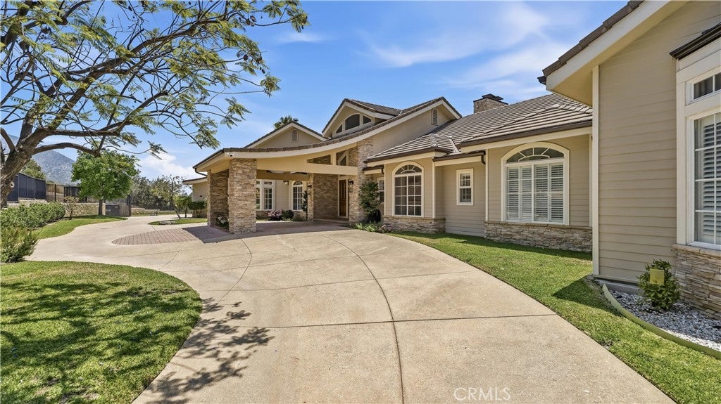 417 Long Canyon