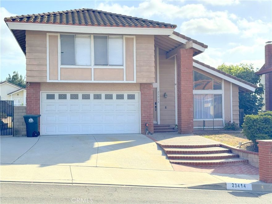 Welcome to this charming Diamond Bar residence, perfectly situated in the highly sought-after Walnut Valley School District! This home features 4 bedrooms and 3 bathrooms. Inviting atmosphere with a large family room, ideal for gatherings and everyday living. Professionally landscaped backyard with swimming pool and spa. Enjoy the unbeatable location, within walking distance to Quail Summit Elementary School and just a short stroll to local parks and shopping centers. The property is located on a peaceful cul-de-sac.