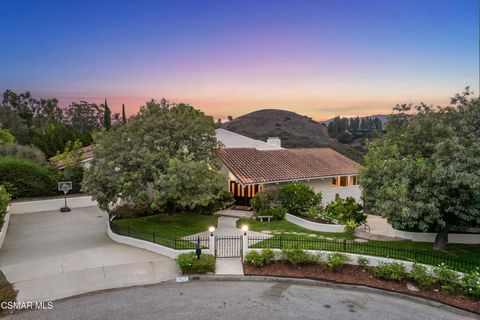 Photo of 1822 Calle Borrego, Thousand Oaks, CA 91360 (MLS # 225004995)