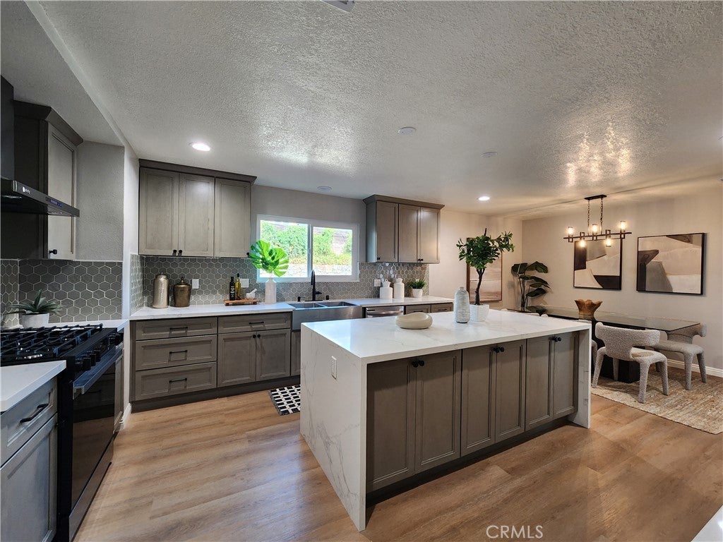 1668 Chestnut Hill
