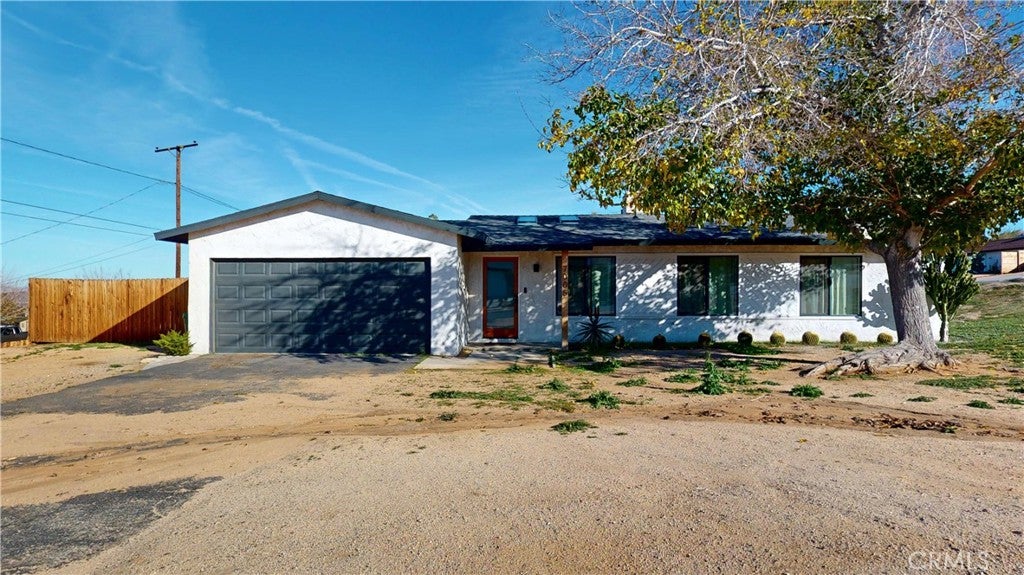 7005 Hillview
