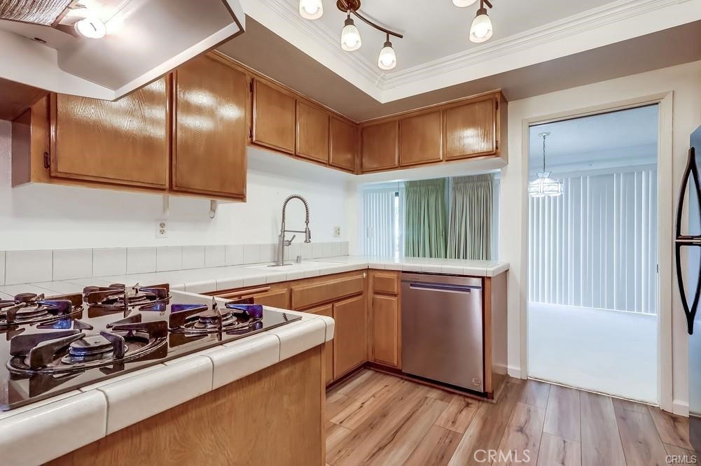 Signal Hill (SH) - Residential